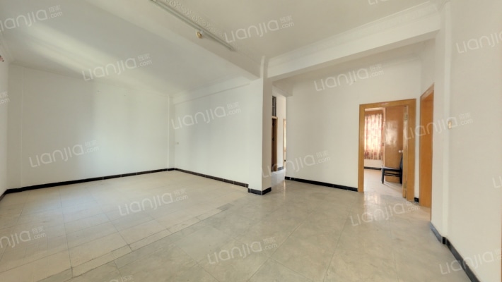 府前路11号二手房实景图