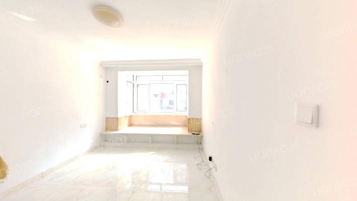 丹东街（三八广场）二手房实景图