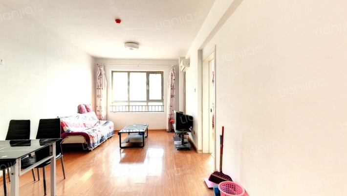 范阳路御景园小区，开发区高速路二居室-客厅