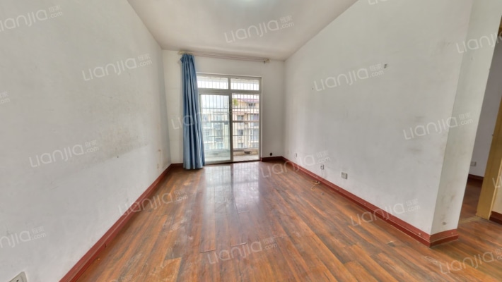 侯家花园B区二手房实景图