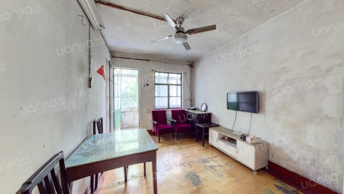 炼化小区二手房实景图