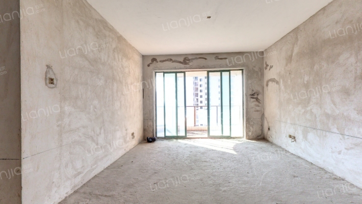 群英华庭二手房实景图