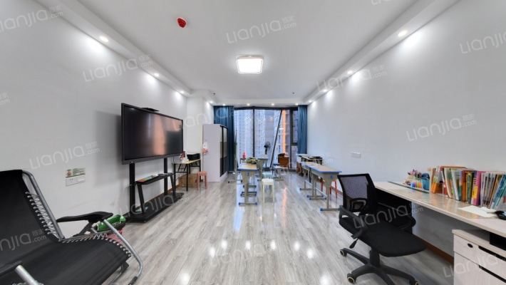 绿地中央广场四期二手房实景图