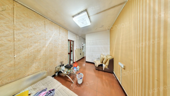 侨诚花园宝通街二手房实景图