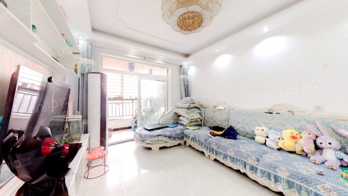 绿都褐石街区二手房实景图