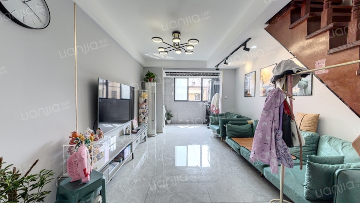 春江新城龙泉坊二手房实景图