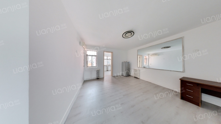 镇政府公寓二手房实景图