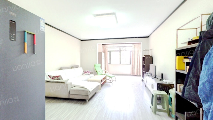 绿地半山国际花园二期二手房实景图