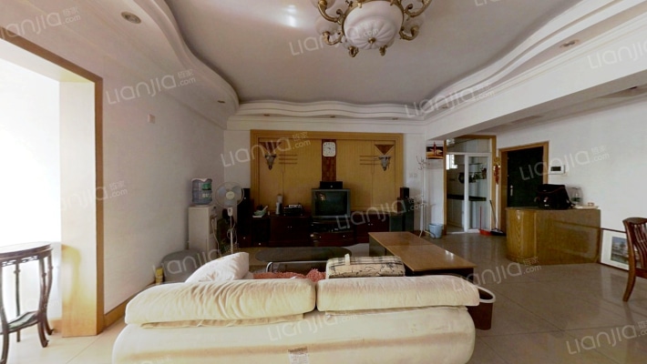 新港花园二手房实景图