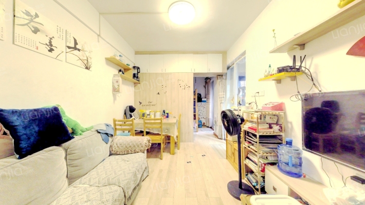 雅怡居二手房实景图