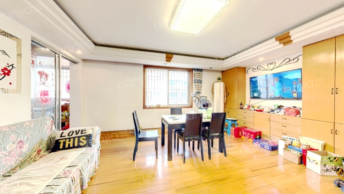 新秀苑二手房实景图