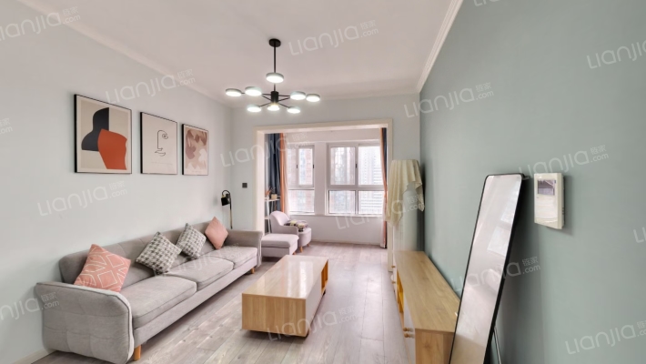 隆基泰和铂悦山二手房实景图