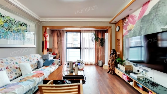 兴进中央尊馆二手房实景图