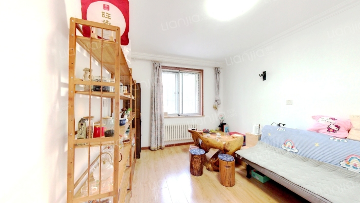 山峦街二手房实景图