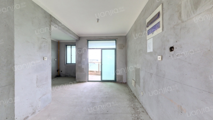 江海皇都私家花园二手房实景图