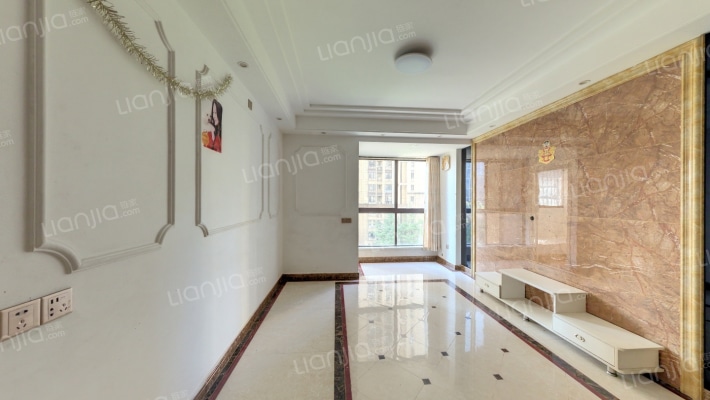 蔚蓝郡二手房实景图