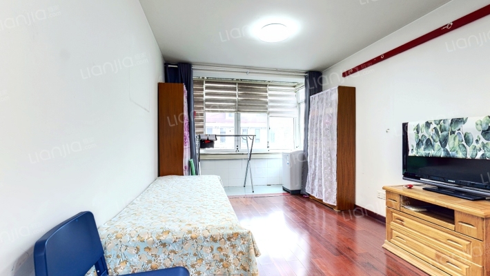 虹一小区二手房实景图