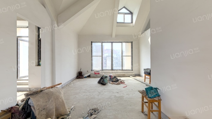 泰跃金河二手房实景图