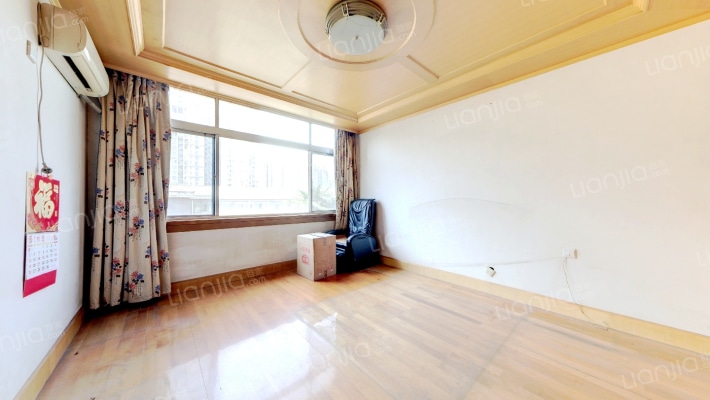 南城花园二手房实景图