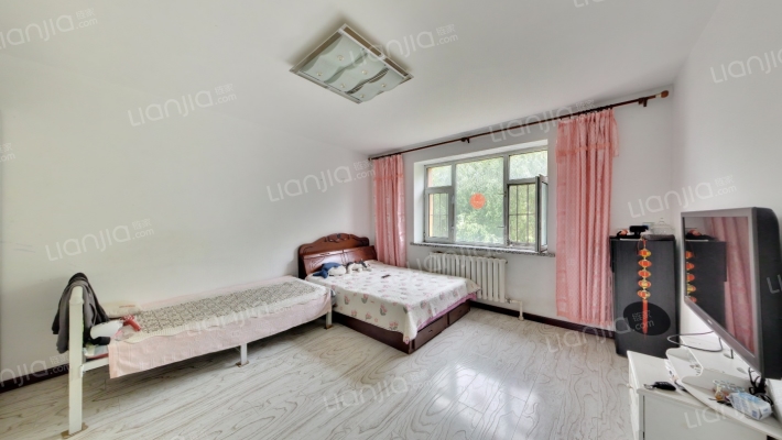 轻铁湖西花园二手房实景图