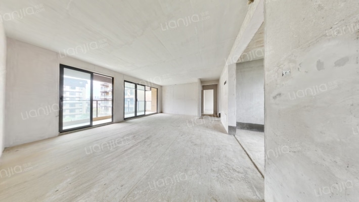 深高速·茵特拉根小镇二手房实景图