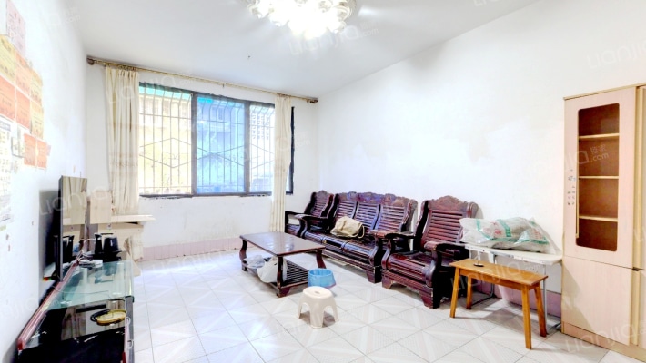 试油队小区二手房实景图