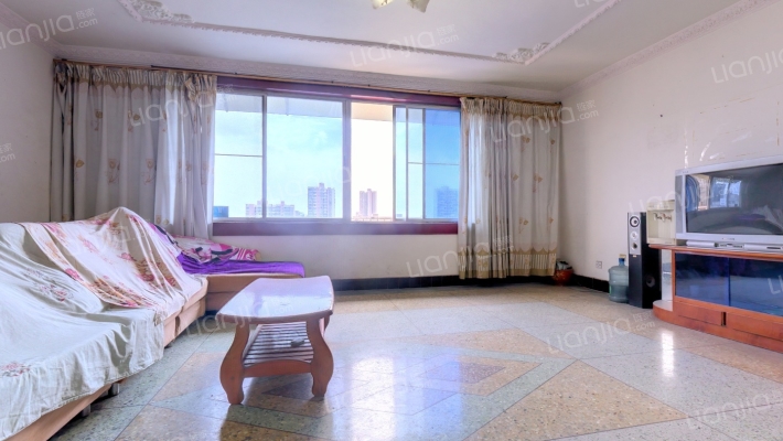 华山北路136号二手房实景图