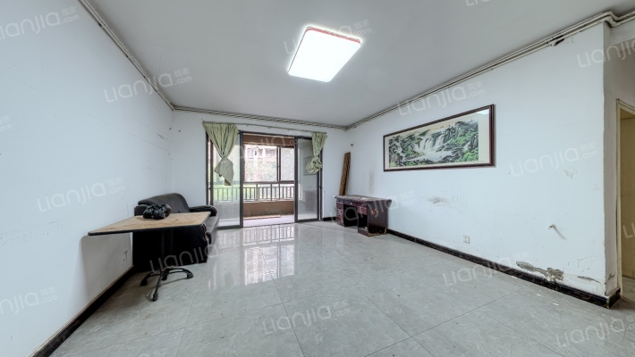 绿地悦城D区二手房实景图