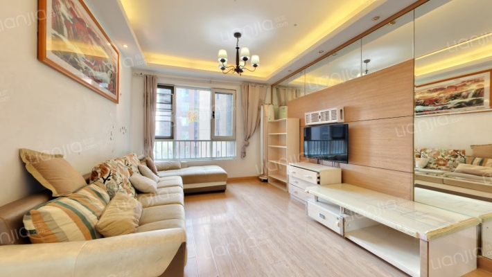 万科魅力之城四期二手房实景图