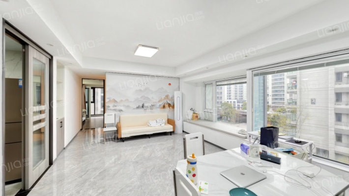 恒威·鸣凤府二手房实景图