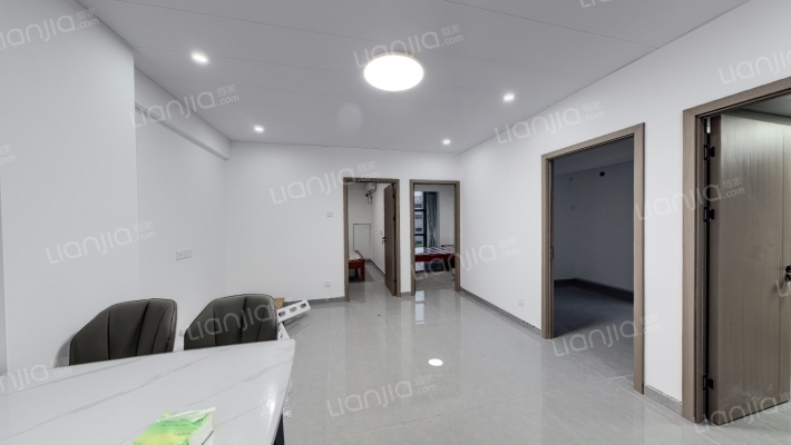 东方金座二手房实景图