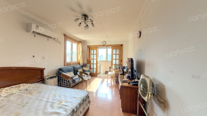 石油公寓二手房实景图