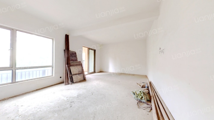 名湖豪庭珑御二手房实景图