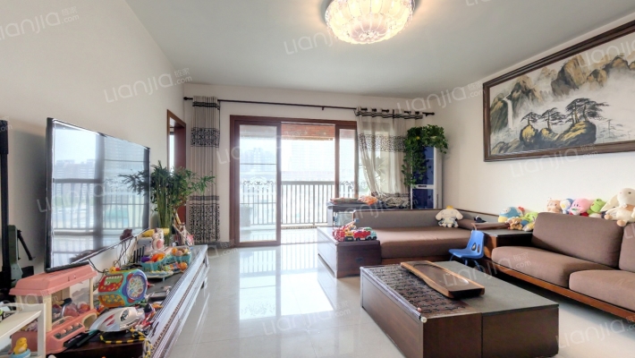 依云小镇二手房实景图