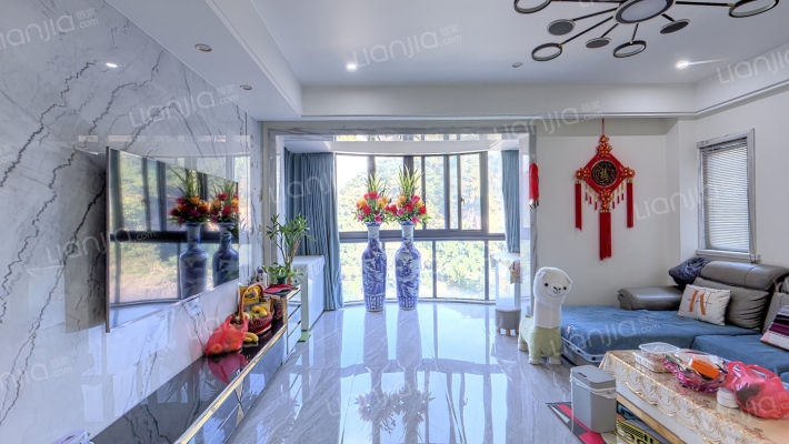 龙池华庭二手房实景图