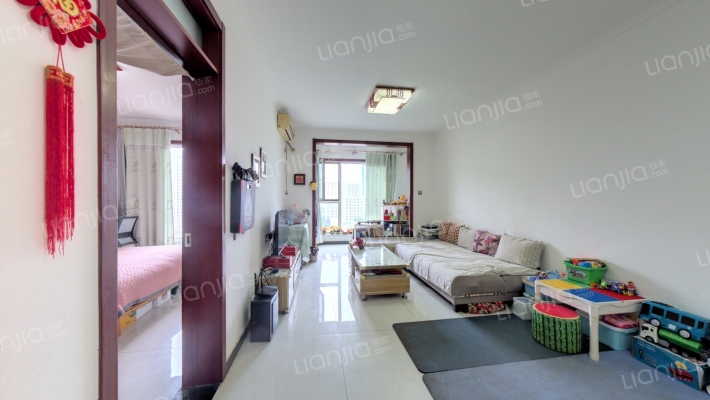 狮子城好楼位置 朝南两居 采光视野一级棒 价格能谈-客厅