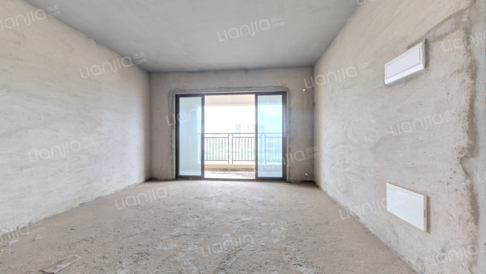 万城皇冠豪苑二手房实景图