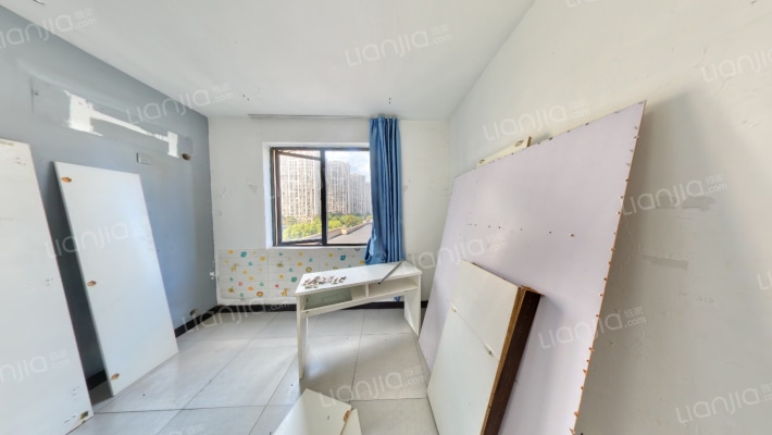 翁梅新苑一区二手房实景图