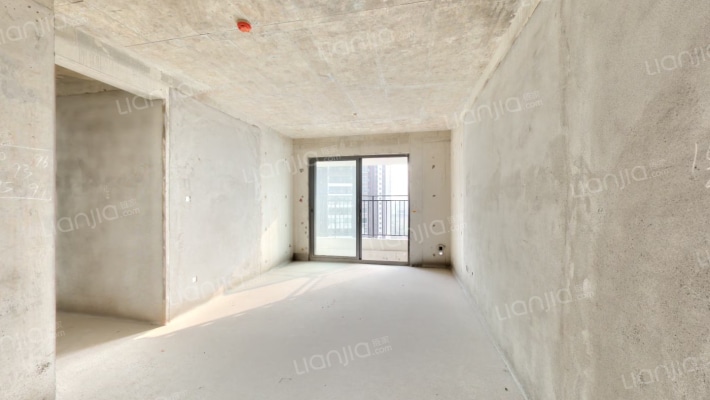 绿地朗峯二手房实景图