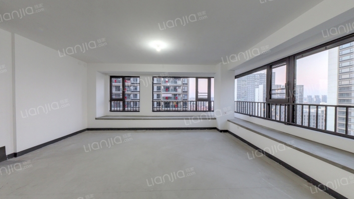 中国铁建万科朗拾花语二手房实景图