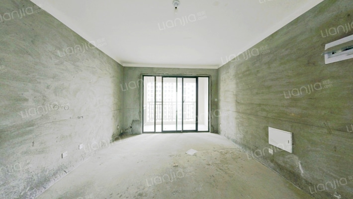 绿地四期卢浮公馆二手房实景图