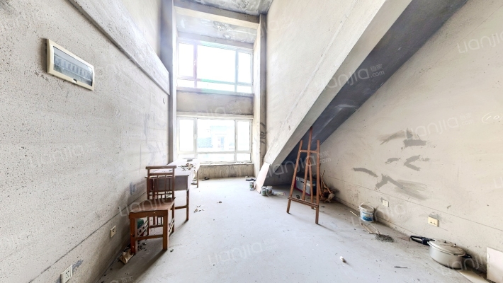 美林西岸一期二手房实景图