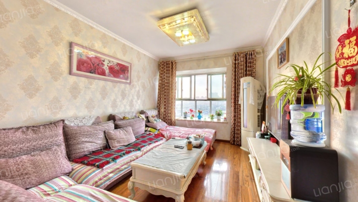 合能珍宝琥珀二手房实景图