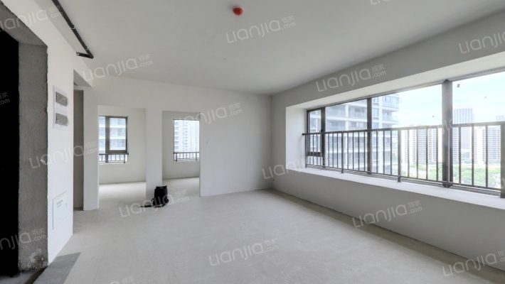 荣宁嘉园一组团二手房实景图