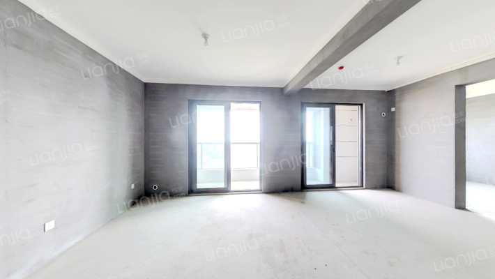 蔚蓝名苑二手房实景图