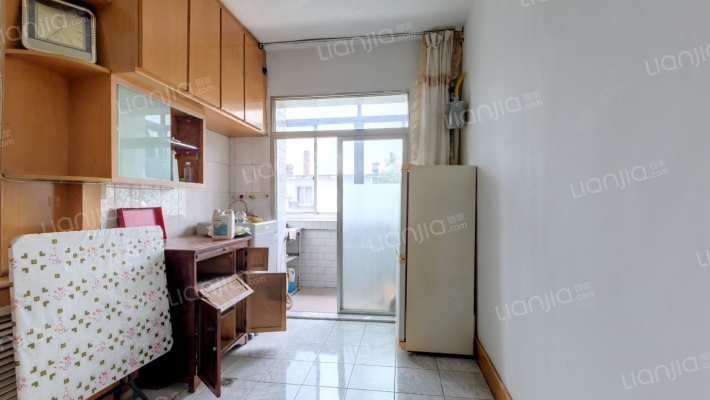 蔷薇河小区二手房实景图