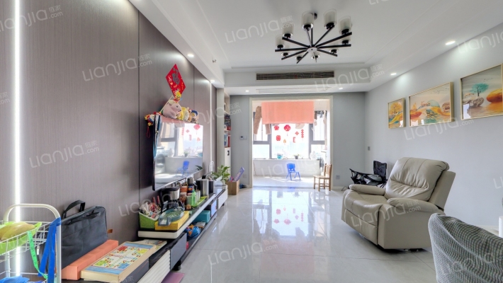 翡翠城2期二手房实景图