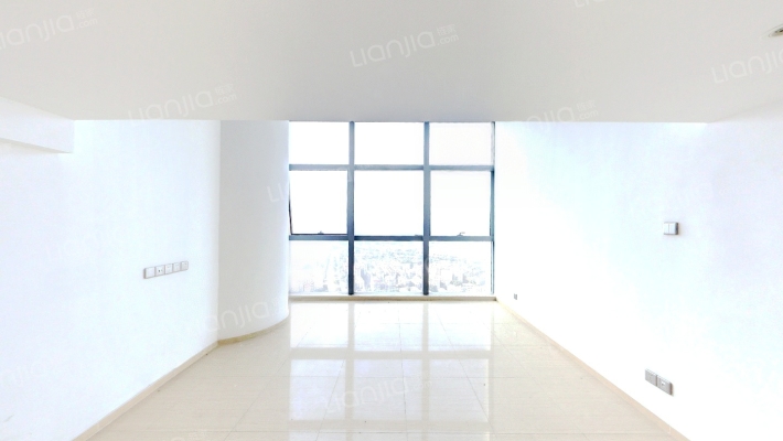 港航中心二手房实景图