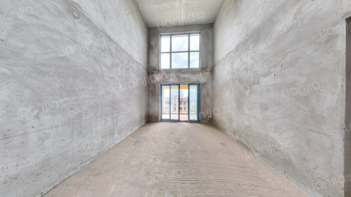 盛唐叠彩山二期二手房实景图