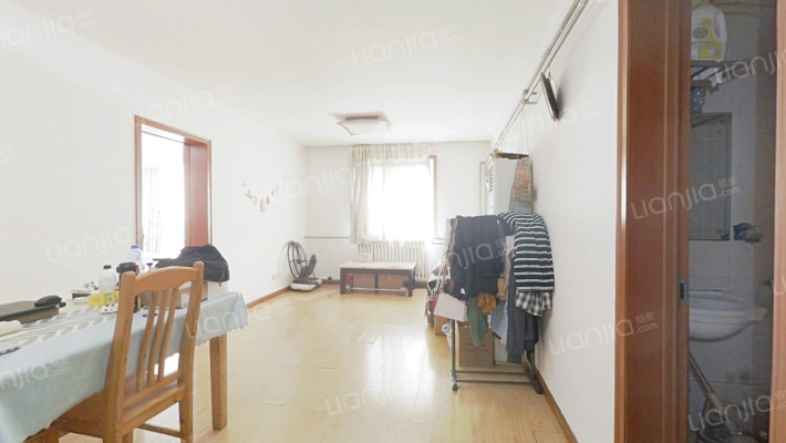 安达路11号二手房实景图